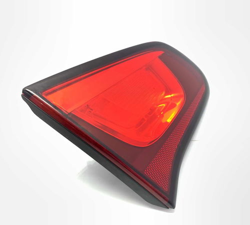 Lanterna Esquerda Capô Traseiro Citroën C3 2013/2020