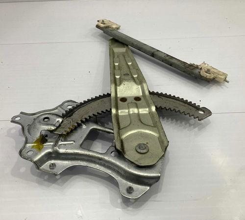 Máquina Vidro S/motor Traseira Direita Nissan Tiida 2012