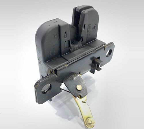 Fechadura Capô Traseiro Volkswagen Golf 1999/2007