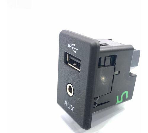 Entrada Usb Nissan Kicks 2016/2019