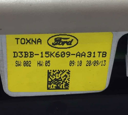 Luz Cortesia Ford New Fiesta 2016