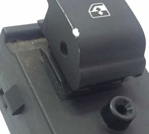 Comando Botão Vidro Traseiro Chevrolet Cobalt 2014