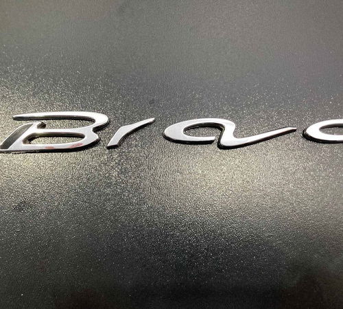 Emblema Bravo Capa Traseira Fiat Bravo 2013/2016