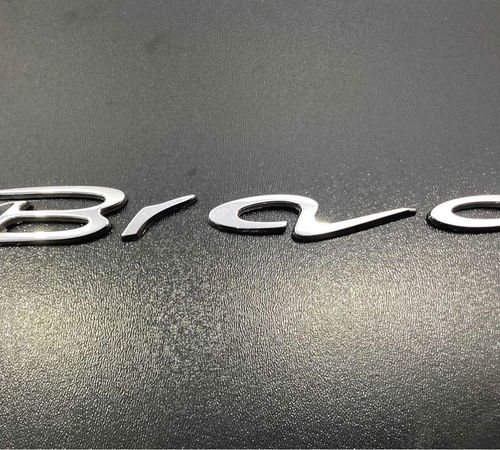 Emblema Bravo Capa Traseira Fiat Bravo 2...