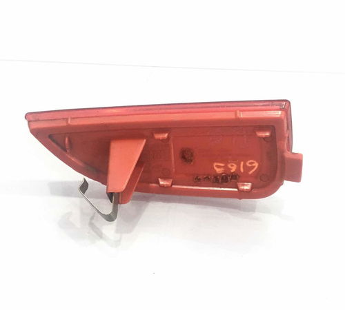 Refletor Olho De Gato Traseira Esquerda Fiat Palio 2015