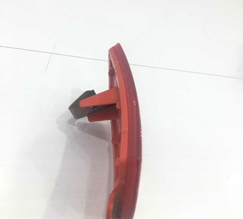 Refletor Olho De Gato Traseira Esquerda Fiat Palio 2015