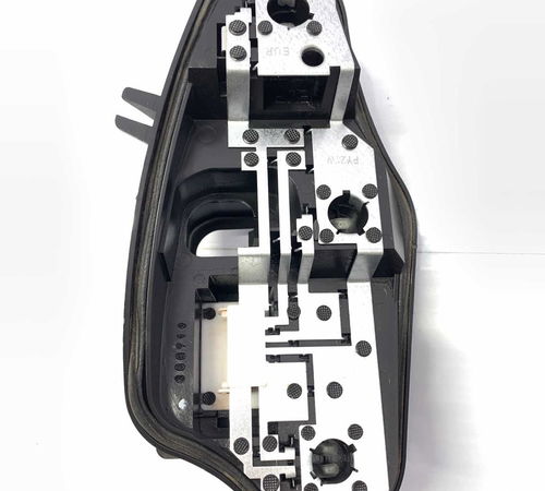 Circuito Lanterna Esquerda Citroën C3 2013/2016