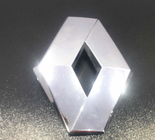 Emblema Capo Traseiro Renault Sandero 2013 Com Detalhe