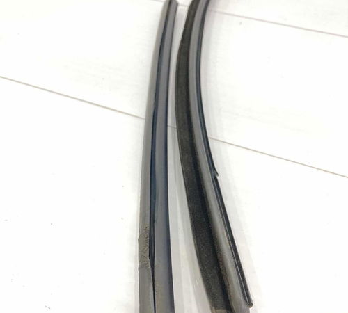 Borracha Guia Vidro Traseiro Esquerdo Gm Vectra Sedan 2010