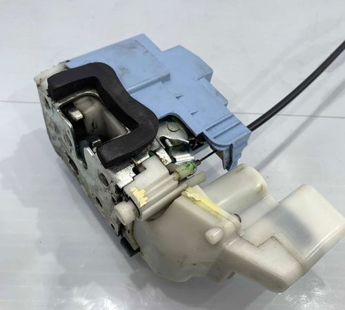 Fechadura Porta Traseira Esquerda Chevrolet Vectra 2006/2012