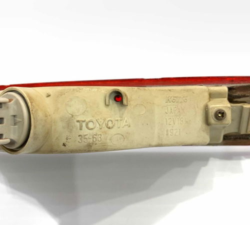 Break Light Toyota Hilux Sw4 1997 Com Detalhe