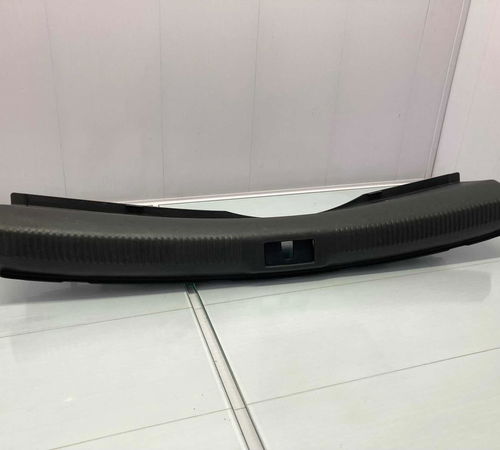 Acabamento Soleira Porta Malas Audi A4 2011