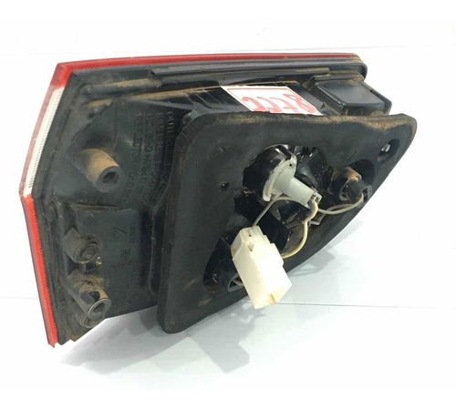 Lanterna Capô Traseira Direita Fiat Gran Siena 2014/2015