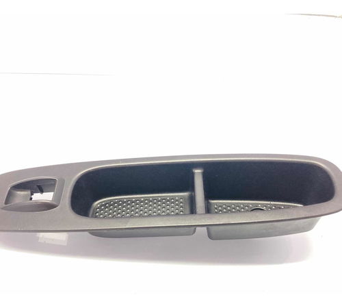 Moldura Botão Vidro Traseiro Dia. Direita Fiat Punto 2012