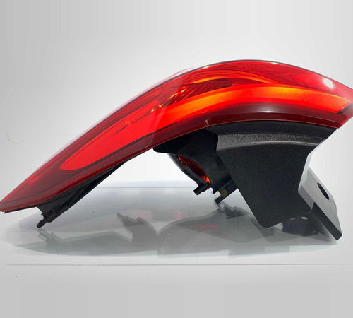 Lanterna Direita Chevrolet Spin 2020