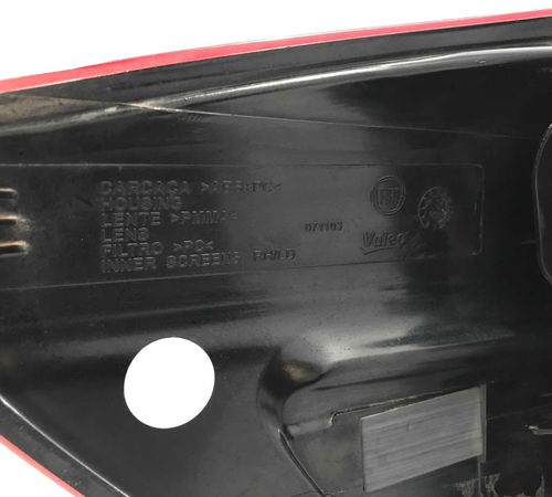 Lanterna Direita Fiat Strada 2019