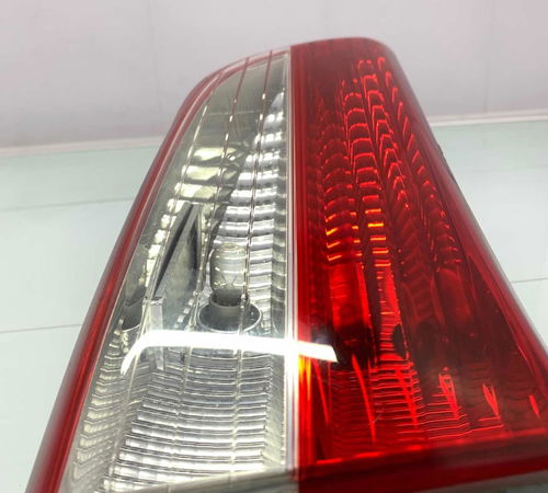 Lanterna Esquerda Capô Traseiro Hyundai Hb20 2013/2015