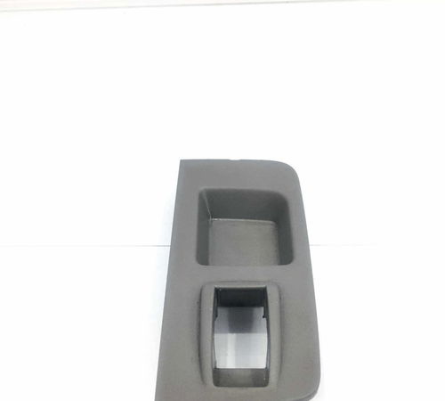 Moldura Botão Traseiro Dianteiro Direito Fiat Palio 2014