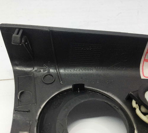 Moldura Acabamento Retrovisor Direito Renault Sandero 2015