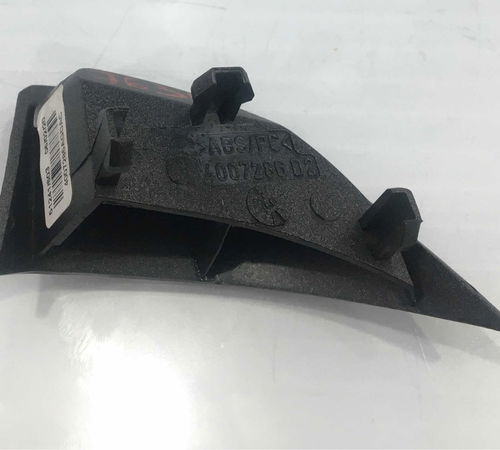 Moldura Volante Lado Direito Fiat Grand Siena 2014