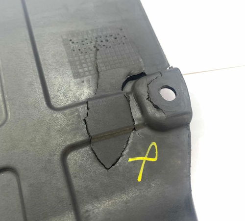 Defletor Esquerdo Radiador Hyundai I30 2011
