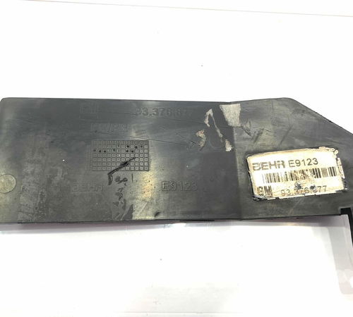 Defletor Radiador Lado Direito Chevrolet Vectra 2009