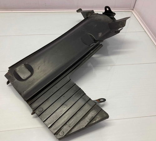 Defletor Radiador Lado Direito Nissan Tiida 2013