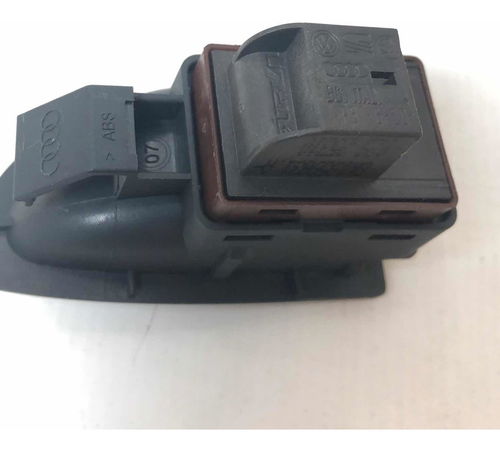 Botão Abertura Porta Malas Audi A4 2009/2012 8k0958831a