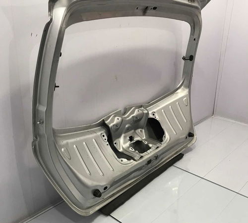 Capô Tampa Traseira Renault Sandero 2007/2014 Com Detalhes