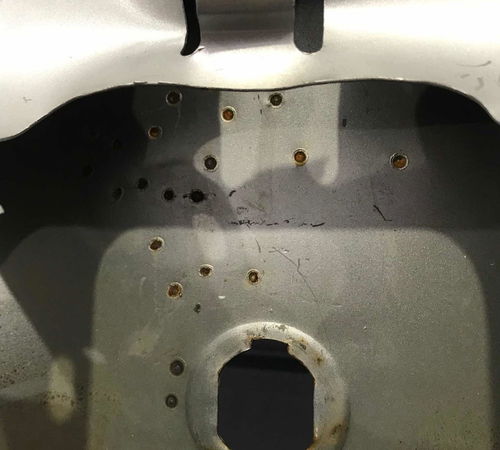 Capô Tampa Traseira Renault Sandero 2007/2014 Com Detalhes