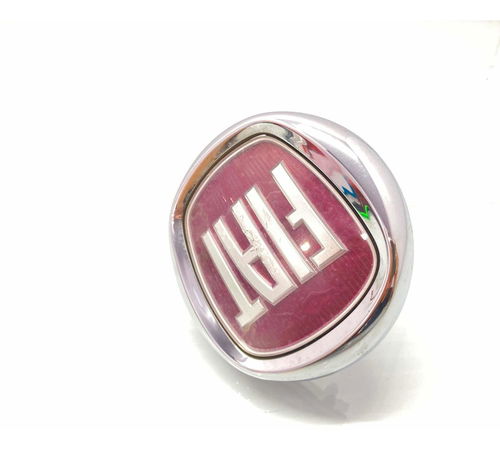 Emblema Maçaneta Capo Traseiro C/detalhe Fiat Palio 2013