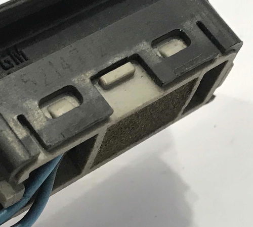 Botão Sensor Abertura Capô Traseiro C/detalhe Gm Spin 2019