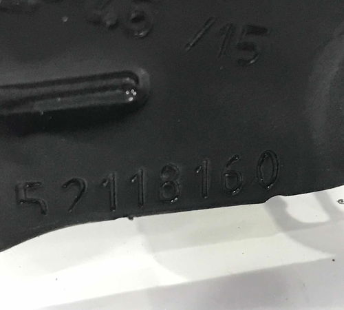 Dobradiça Capô Traseiro Chevrolet Onix 2015