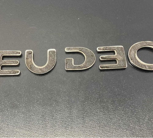 Emblema Peugeot Capô Traseiro Peugeot 307