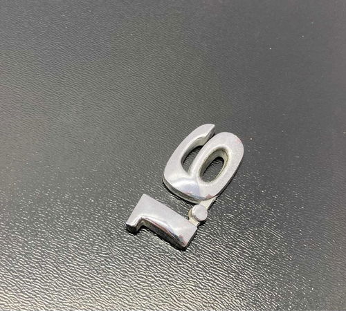 Emblema 1.6 Capô Traseiro Gm Corsa Wago...