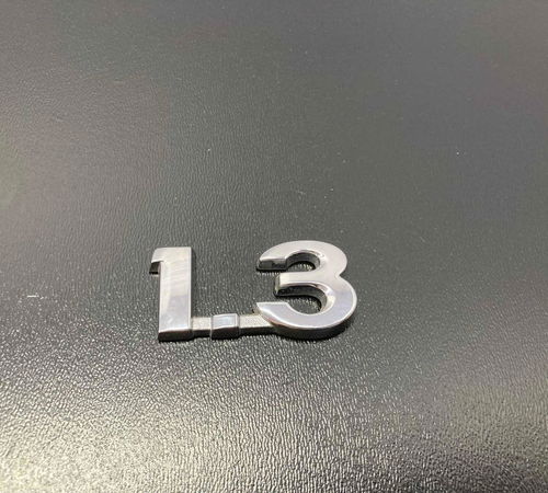 Emblema 1.3 Capô Traseiro Toyota Etios 2013/2021