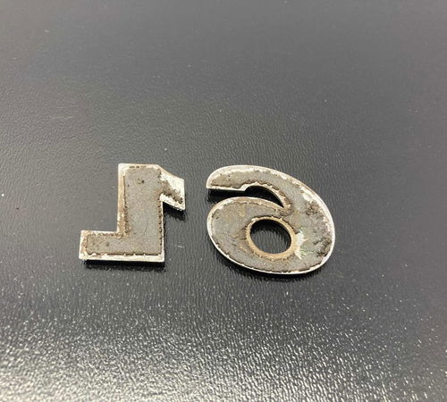 Emblema 1.6 Capô Traseiro Volkswagen G5/g6