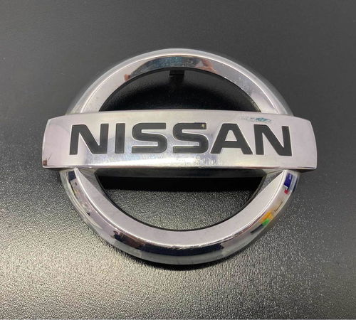 Emblema Grande Dianteira Nissan Versa 20...