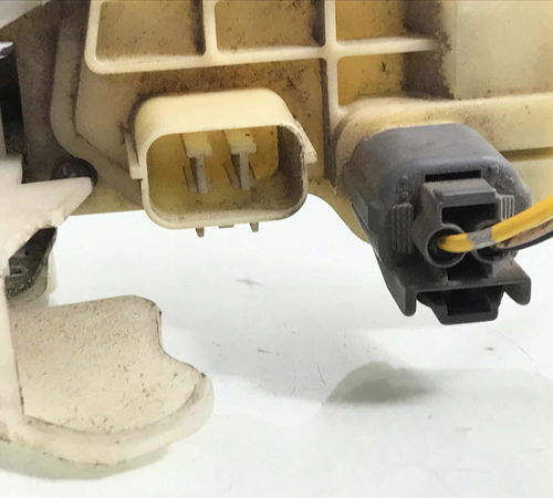 Fechadura Porta Traseira Esquerda Honda Fit 2003/2008