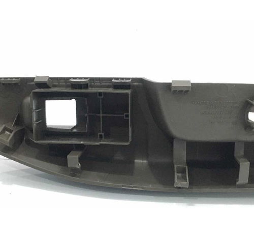 Moldura Botão Vidro Traseiro Esquerdo Chevrolet Spin 13/19