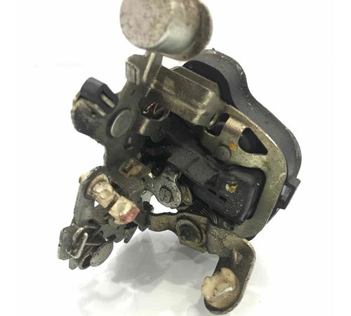 Fechadura Porta Traseira Esquerda Chevrolet Corsa 1996/2006