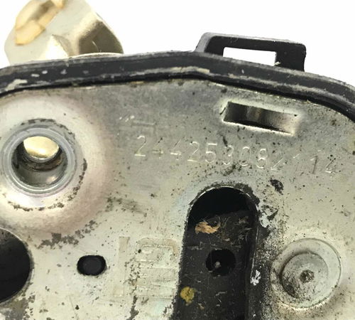Fechadura Porta Traseira Esquerda Chevrolet Corsa 1996/2006