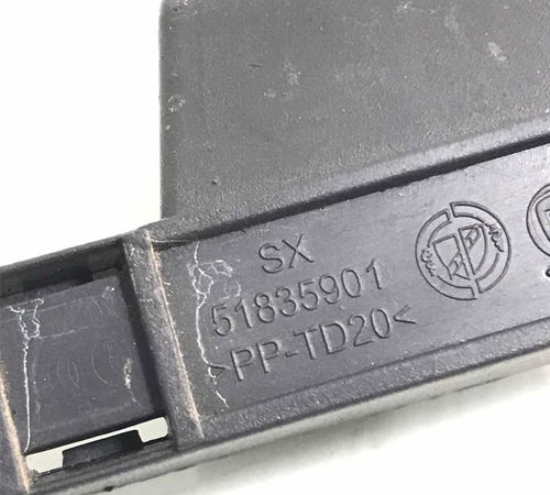 Guia Vidro Porta Traseira Esquerda Fiat Vivace 2010/2014