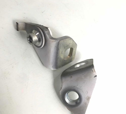 Batente Dobradiça Porta Traseira Esquerda Ford Ka 2013/2018