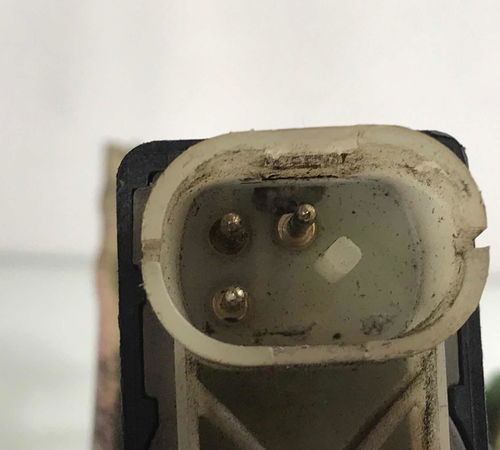 Fechadura Porta Traseira Esquerda Chevrolet Corsa 1996/2006