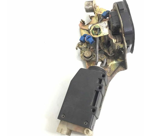 Fechadura Porta Traseira Esquerda Chevrolet Corsa 1996/2006