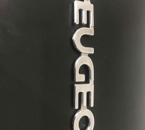 Emblema  Peugeot Capô Traseiro Peugeot 207 2008