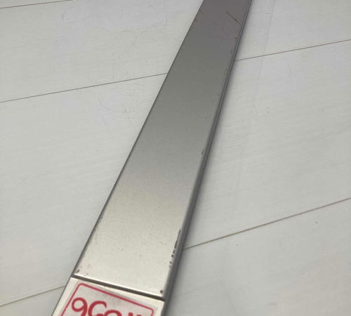 Friso Prata C/detalhe Porta Traseira Esq. Gm Spin 2013/2018