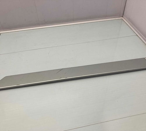 Friso Prata C/detalhe Porta Traseira Esq. Gm Spin 2013/2018