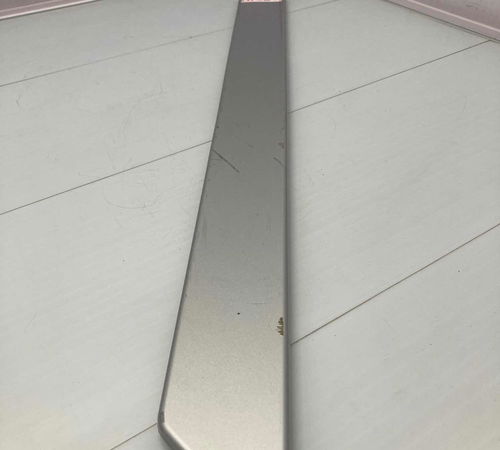 Friso Prata C/detalhe Porta Traseira Esq. Gm Spin 2013/2018